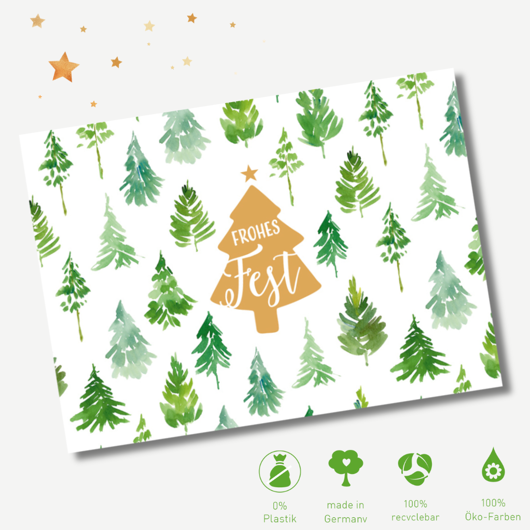 Green Karma XMAS Postkarte - Im Tannenwald